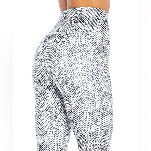 SOLD Balance Collection | Contender Luxe High Rise Leggings Snakeskin Size Med - Picture 4 of 8